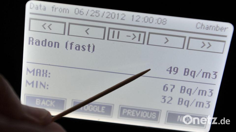 Die Weltgesundheitsorganisation (WHO) hat 100 Becquerel pro Kubikmeter Raumluft als maximal akzeptable Radon-Konzentration festgelegt. (Archivbild) Bild: Hendrik Schmidt/dpa/dpa-tmn