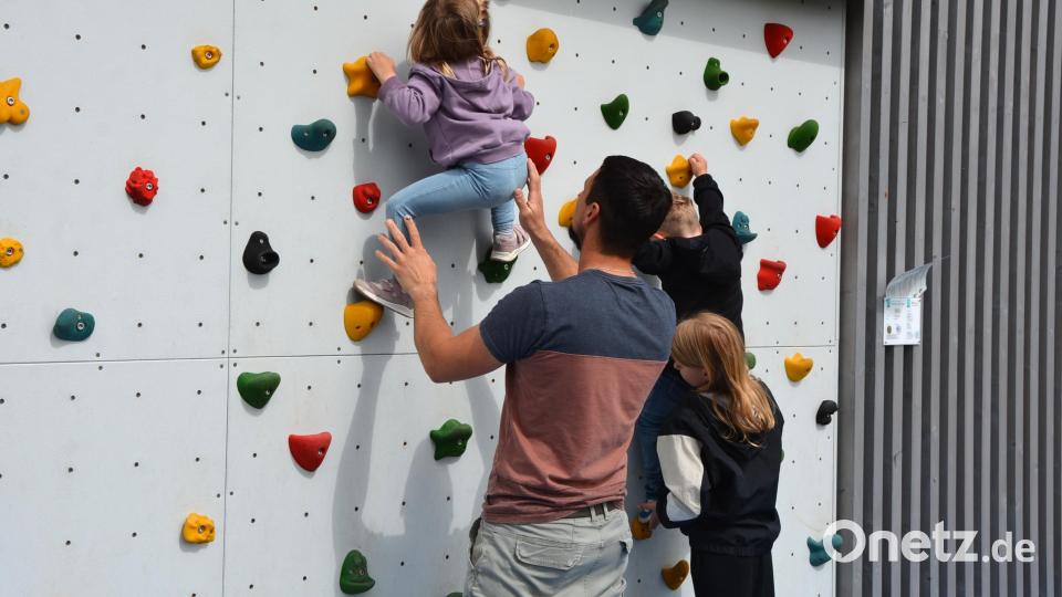 Hoch hinaus ging es an der Kletterwand. Bild: jr