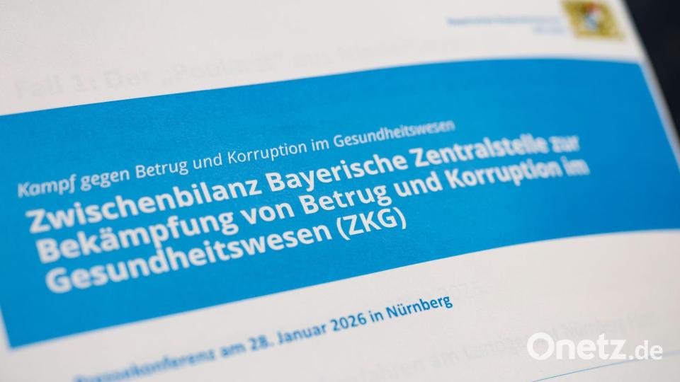 In fünf Jahren hat die Zentralstelle in fast 2.000 Fällen ermittelt. Mehr als 300 Beschuldigten mussten sich vor Gericht verantworten. Bild: Daniel Löb/dpa