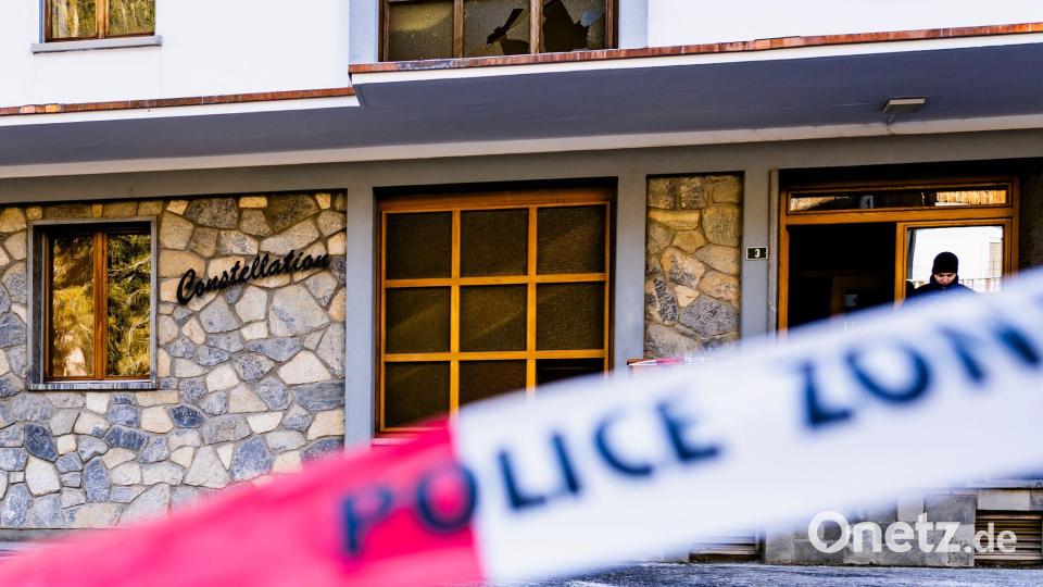 In einer Bar in Crans-Montana kommt es in der Silvesternacht zum tödlichen Feuer-Unfall. (Archivbild) Bild: Jean-Christophe Bott/KEYSTONE/dpa