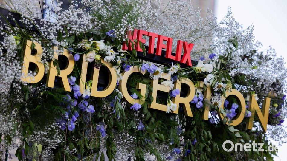 Die ersten Folgen der neuen „Bridgerton“-Staffel starten bald. (Symbolbild) Bild: Rolf Vennenbernd/dpa