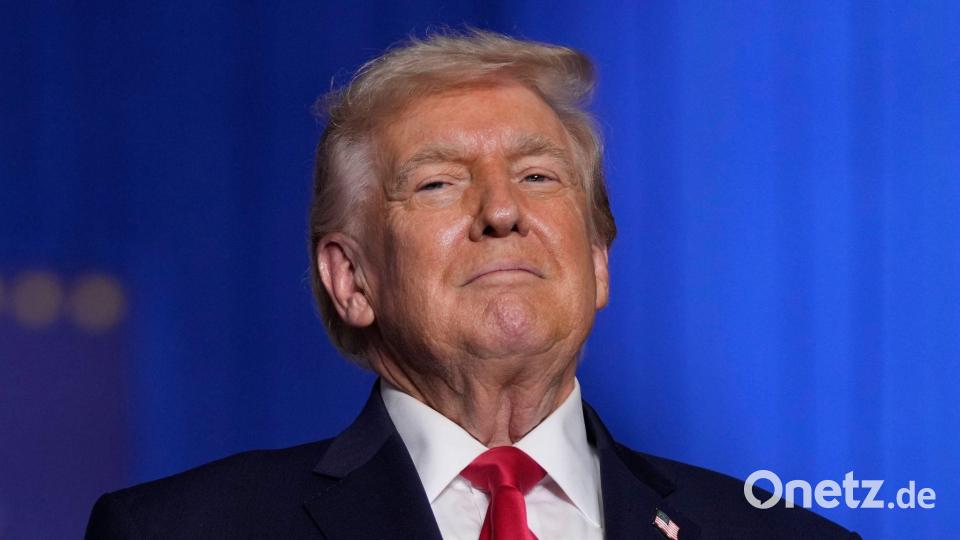 Laut US-Präsident Trump segelt eine „Armada“ Richtung Iran. Bild: Mark Schiefelbein/AP/dpa