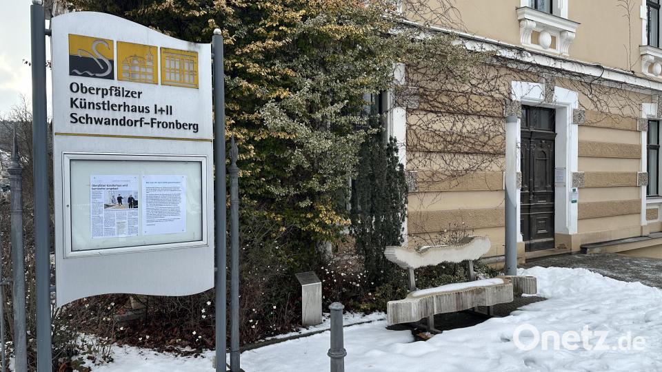 Das Oberpfälzer Künstlerhaus im Schwandorfer Stadtteil Fronberg wird derzeit barrierefrei umgebaut. Bild: Lara Schmaus, Stadt Schwandorf