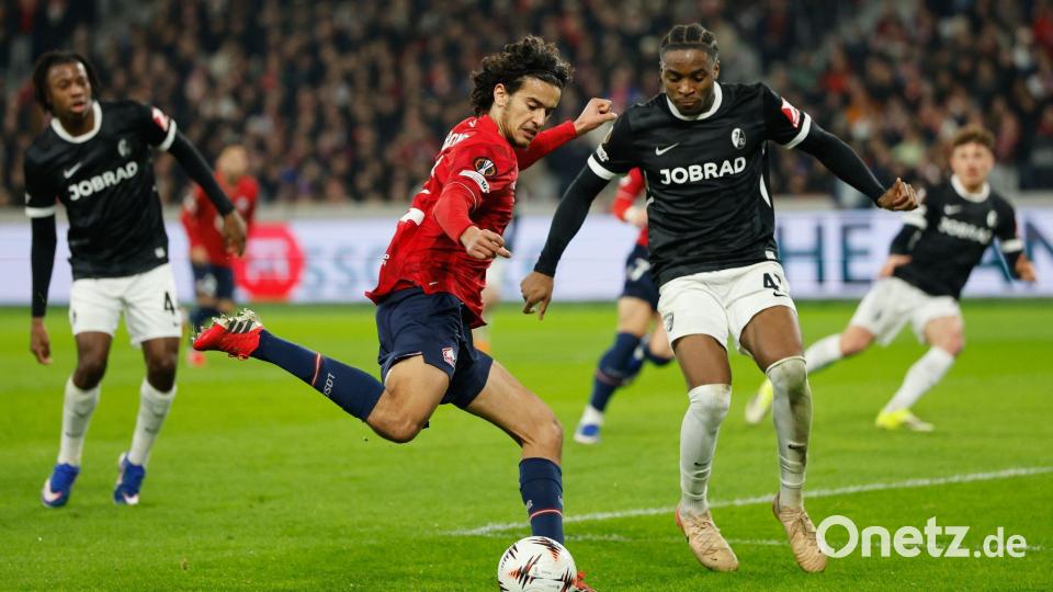 Bruno Ogbus und die SC-Defensive verteidigten konzentriert. Bild: Jean-Francois Badias/AP/dpa