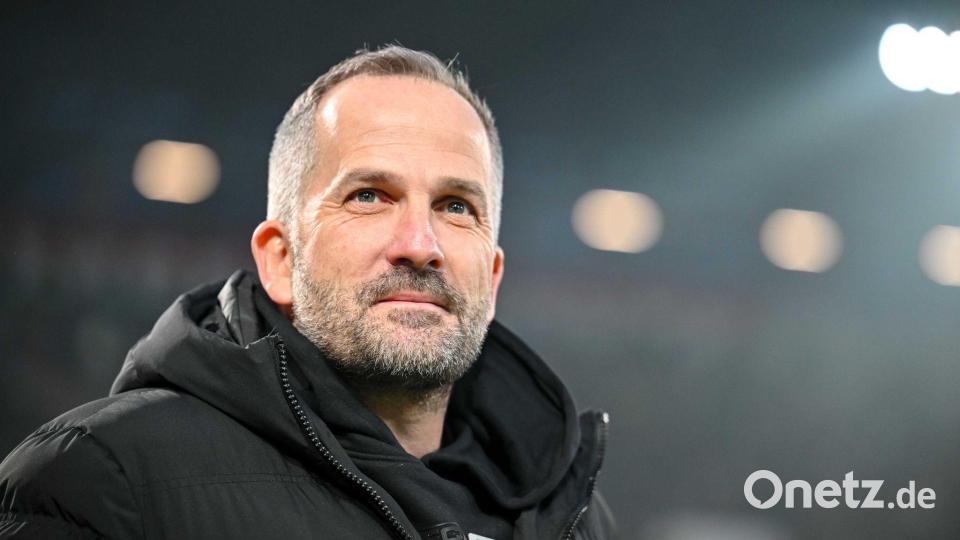 Manuel Baum will mit dem FC Augsburg den nächsten Dreier holen. (Archivbild) Bild: Harry Langer/dpa