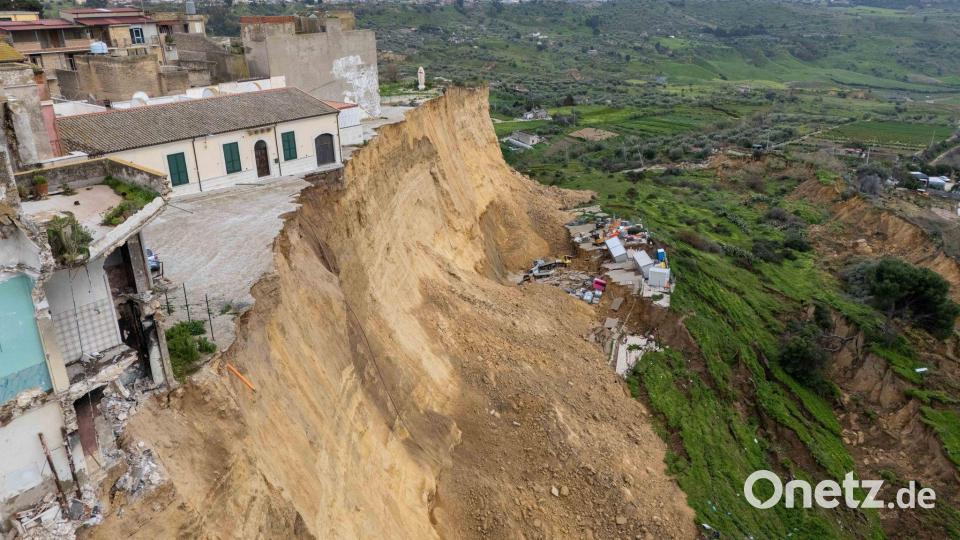 Wie ein Schwamm hat sich die Erde unter Niscemi vollgesogen. Bild: Andrea Petrelli/IPA via ZUMA Press/dpa