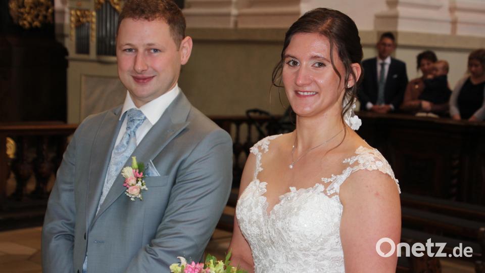 Alexandra und Andreas Döllinger gaben sich am Samstag in der Waldsassener Basilika das Ja-Wort. Bild: kro