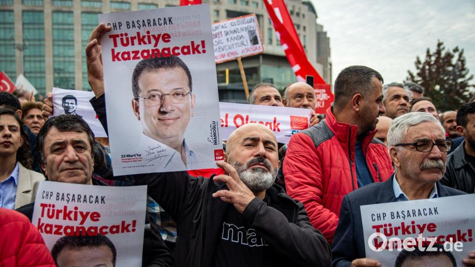 Der Anstieg der Abschiebungen in die Türkei ist aus Sicht der Linksfraktion besonders kritikwürdig. (Archivbild) Bild: Abdullah Tepeli/ZUMA Press Wire/dpa