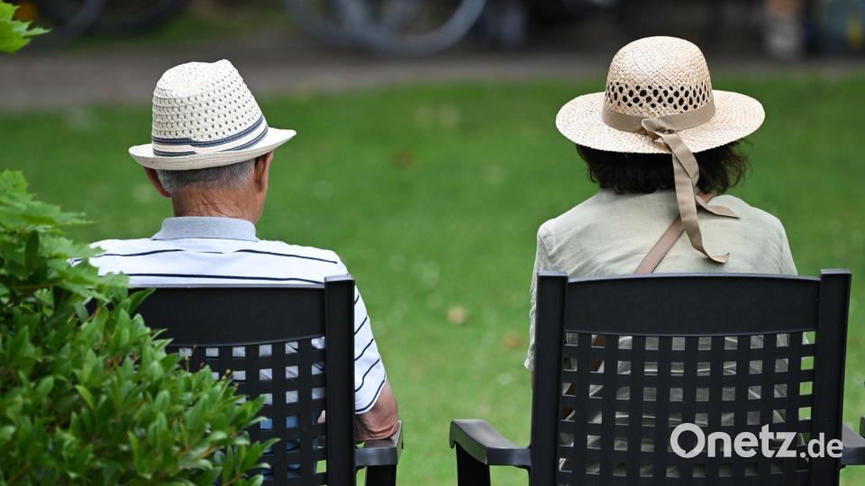 Welche Rolle spielen Gene für die menschliche Lebensdauer? Diese Frage treibt die Altersforschung schon lange um. Bild: Arne Dedert/dpa