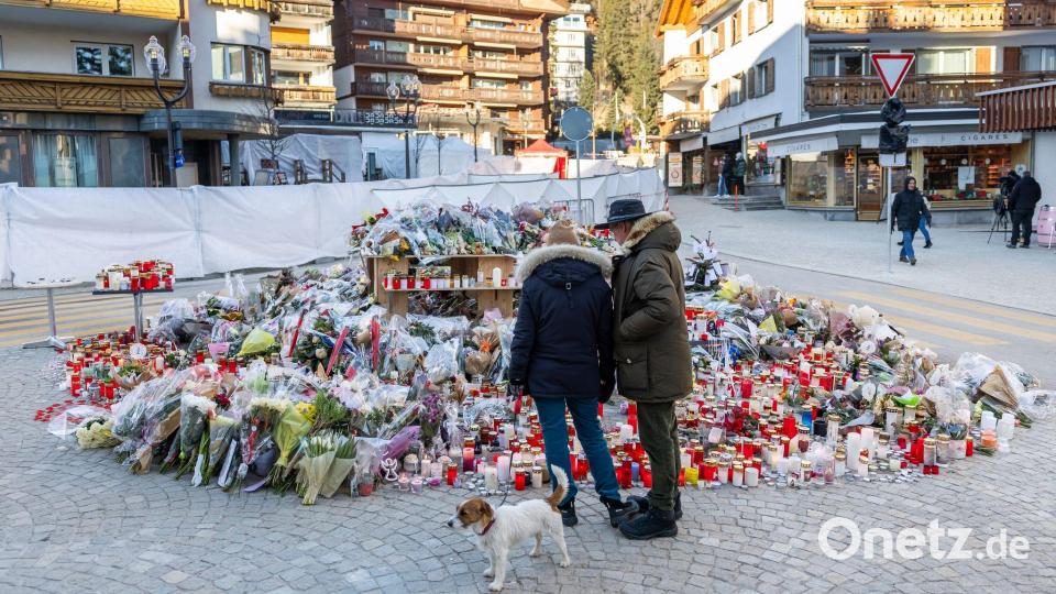 Das Gedenken an die Opfer ist in Crans-Montana allgegenwärtig (Archivbild) Bild: Cyril Zingaro/KEYSTONE/dpa
