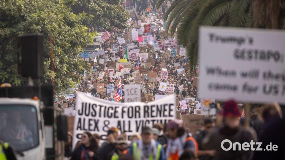 Auch in San Francisco demonstrieren viele Menschen gegen die Migrations-Politik und das Vorgehen der Bundesbehörden. Bild: Stephen Lam/San Francisco Chronicle/AP/dpa