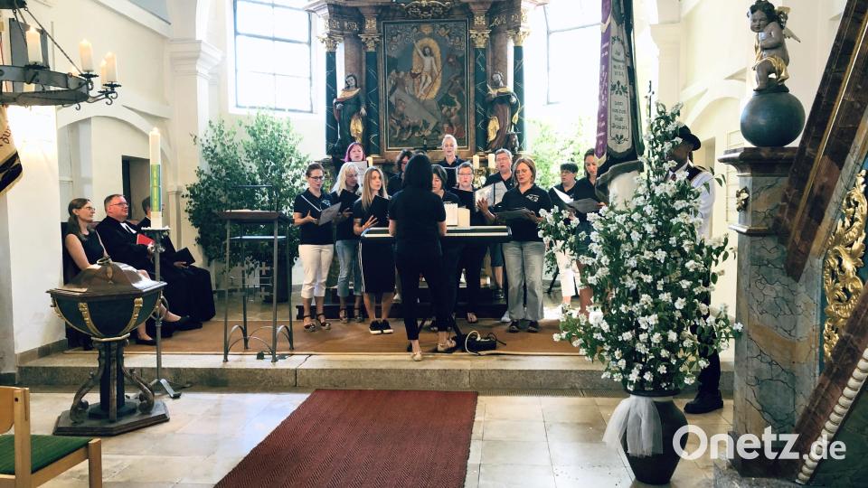Glockenweihe in Thumsenreuth am ersten Sonntag nach Trinitatis. Bild: wro