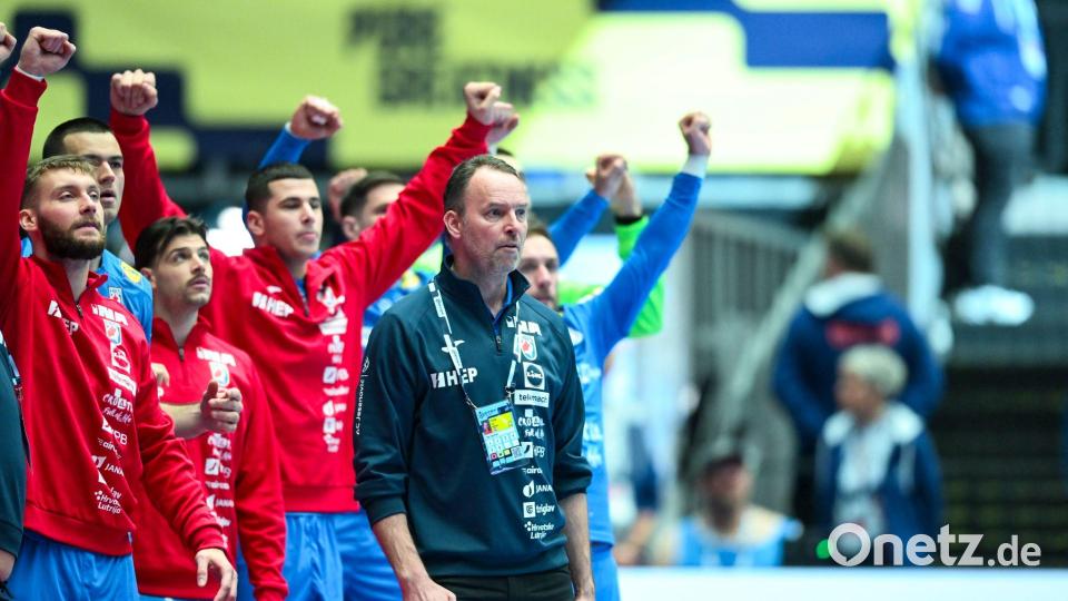 Dagur Sigurdsson und Kroatiens Handballer gewinnen EM-Bronze. Bild: Sina Schuldt/dpa