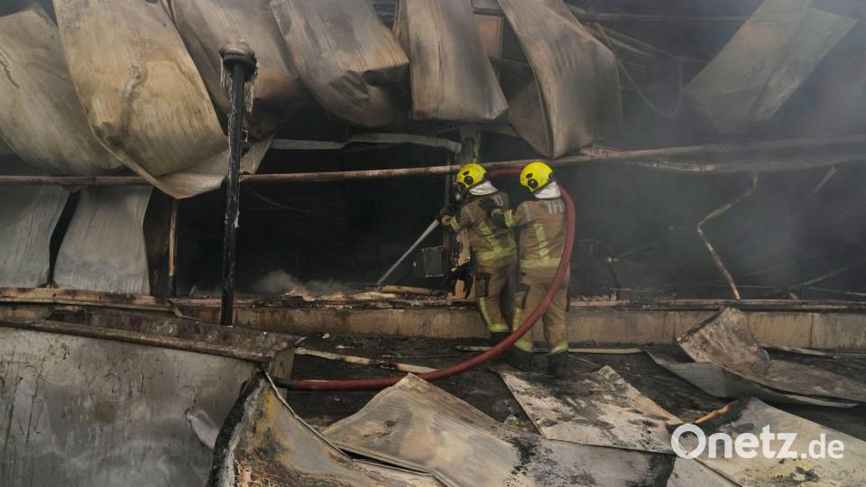 Opfer waren zunächst nicht bekannt, wie die iranische Nachrichtenagentur Isna unter Berufung auf den Kommandeur für die Rettungsdienste in der Provinz Teheran berichtete. Bild: Vahid Salemi/AP/dpa