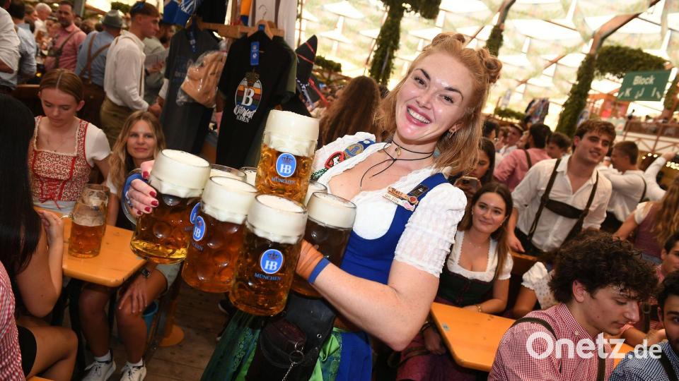 Das Bier wird alle Jahre wieder merklich teurer. (Archivbild) Bild: Felix Hörhager/dpa