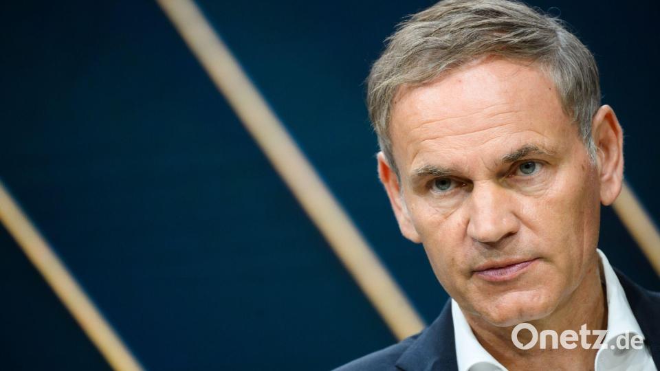 VW-Chef Oliver Blume spricht sich zusammen mit Stellantis-Chef Antonio Filosa dafür aus, Fahrzeuge für den EU‑Markt stärker an europäische Produktionsanforderungen zu knüpfen. (Archivbild) Bild: Julian Stratenschulte/dpa