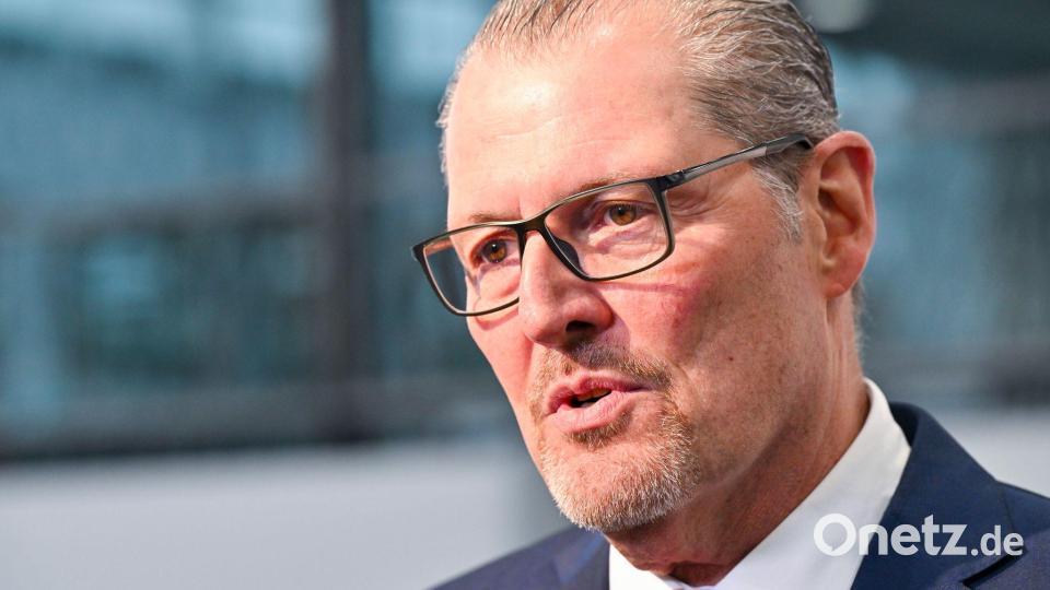 Der Arbeitgeberverband BDA weist die Kritik der Gewerkschaften zurück. (Archivbild) Bild: Peter Kneffel/dpa