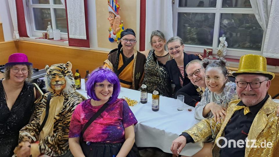 Viele Besucher hatten sich einfallsreich kostümiert. Bild: rtw