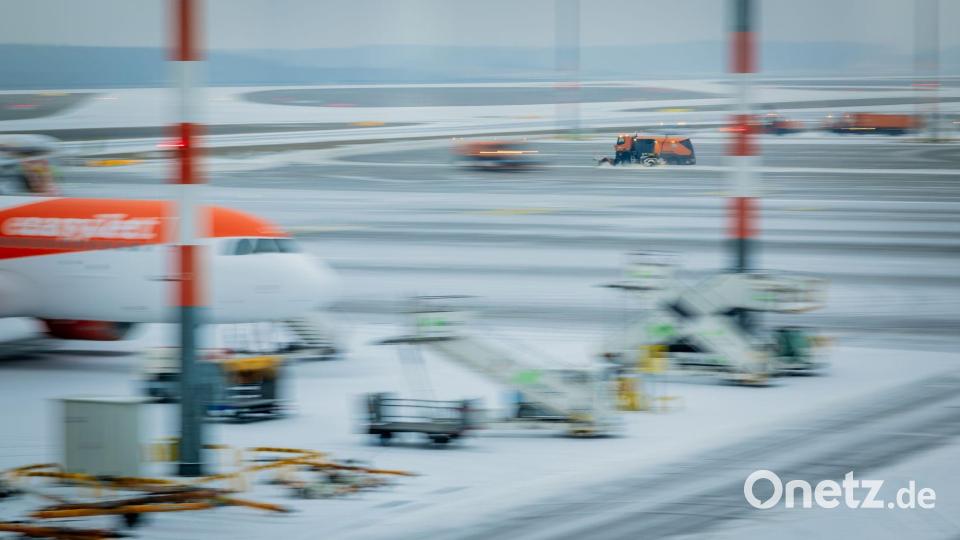 Am Hauptstadtflughafen BER hob auch am Freitagmorgen keine Maschine ab. Bild: Christoph Soeder/dpa