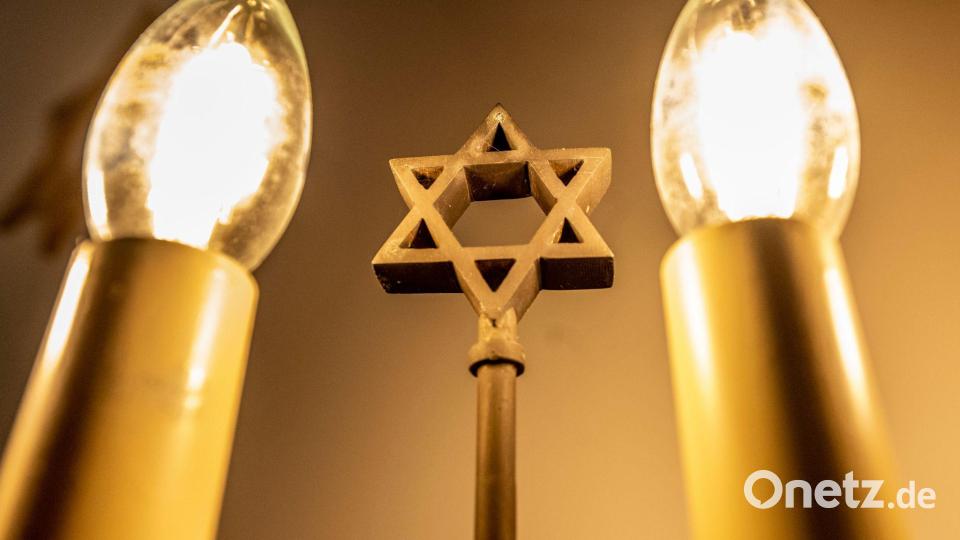 Nach einem Drohbrief an das jüdische Gemeindezentrum ermittelt nun der Staatsschutz. (Symbolbild) Bild: David Inderlied/dpa