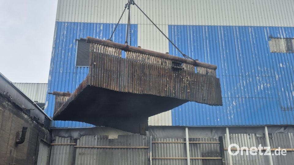 Die demontierte Kesseldecke der Ofenlinie 3. Bild: Michael Hirsch