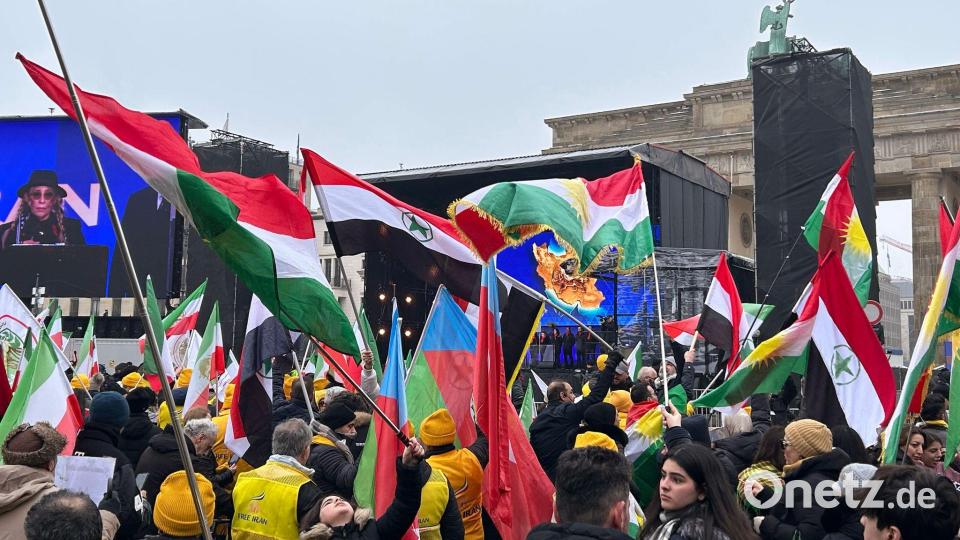 Rund 340 internationale Organisationen sowie politische Persönlichkeiten unterstützen die Demonstration. Bild: Ole Rockrohr/dpa