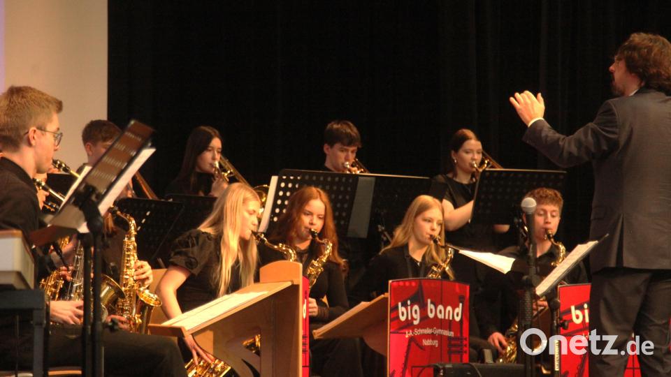 Die Bigband des Gymnasiums Nabburg setzte bei der Sportlerehrung die musikalischen Akzente. Bild: Hirsch