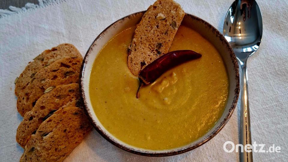 Die Bananensuppe von Marina Halser ist schnell gekocht und sorgt für ein überraschendes Geschmackserlebnis. Bild: Sandra Gradl, exb