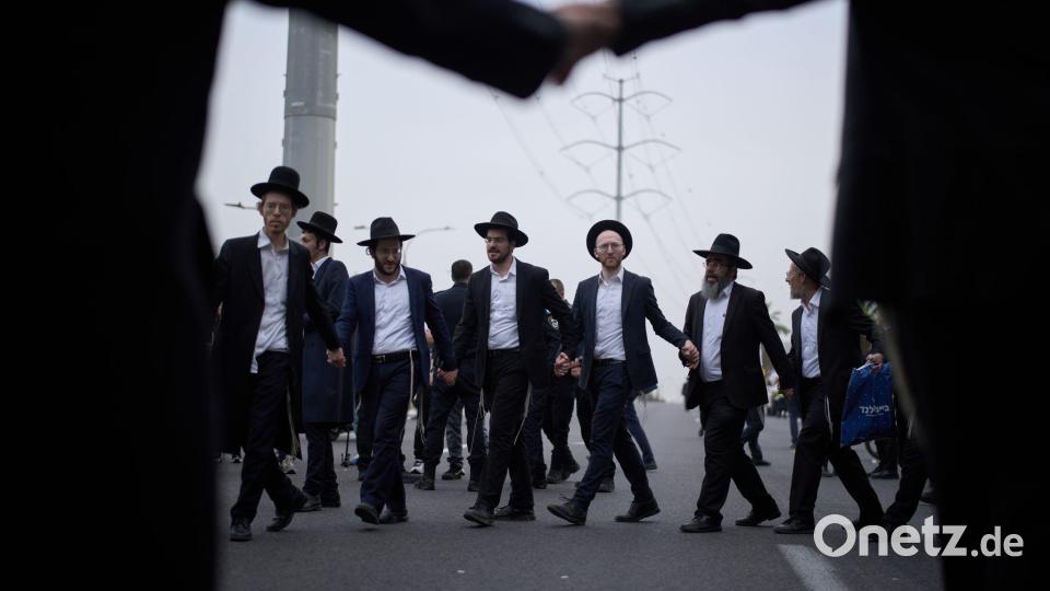 Protest gegen Rekrutierung Bild: Leo Correa/AP/dpa