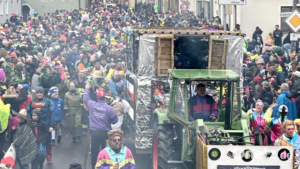 Vilseck feiert Fasching – auch diesmal mit einem großen Faschingszug und anschließender Party auf dem Marktplatz. Archivbild: Stefanie Gradl