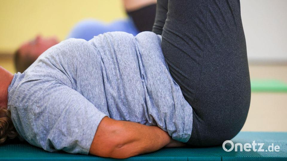 Es gibt viele Angebote, die beim Abnehmen helfen. (Illustration) Bild: Jan Woitas/dpa