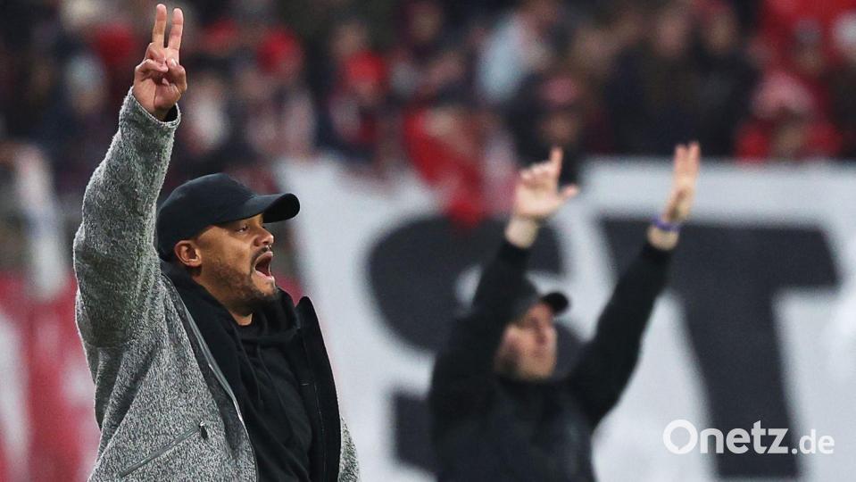 Schon zum dritten Mal in dieser Saison treffen die Trainer Vincent Kompany (l) und Ole Werner am Spielfeldrand aufeinander. (Archivbild) Bild: Jan Woitas/dpa
