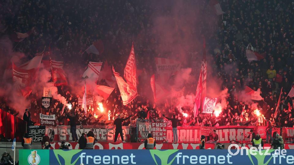 Freiburgs Fans zündeten viel Pyrotechnik. Bild: Andreas Gora/dpa