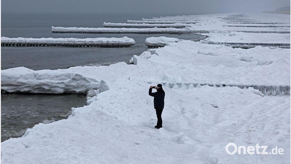 Eiszeit an der Ostsee. Bild: Bernd Wüstneck/dpa