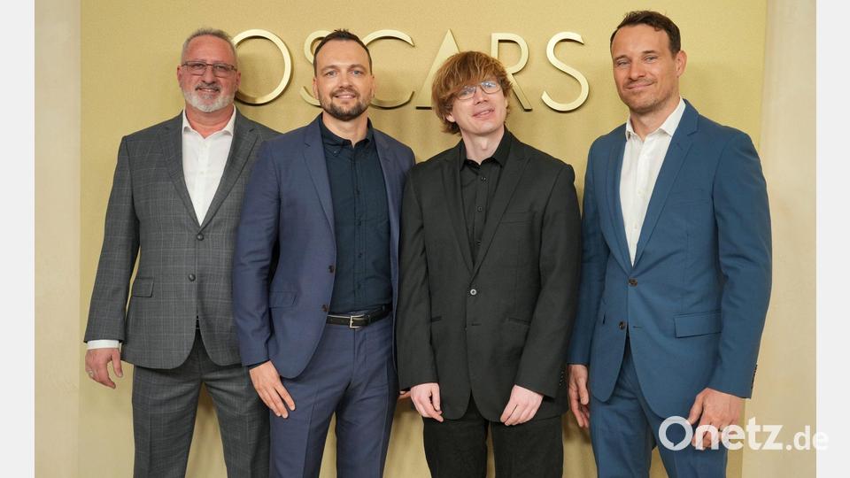 Mit Guido Wolter (2.v.l.) und Michael Ralla (r.) sind zwei deutsche Spezialeffektekünstler im Oscar-Rennen. Bild: Jordan Strauss/Invision/AP/dpa