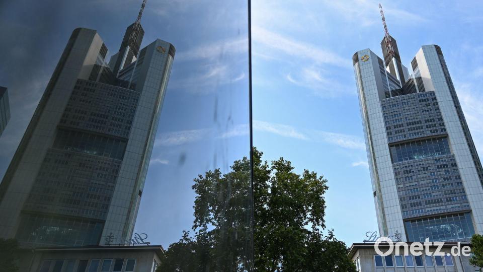 Hoch hinaus: Der Börsenwert der Commerzbank ist stark gestiegen (Archivbild) Bild: Arne Dedert/dpa