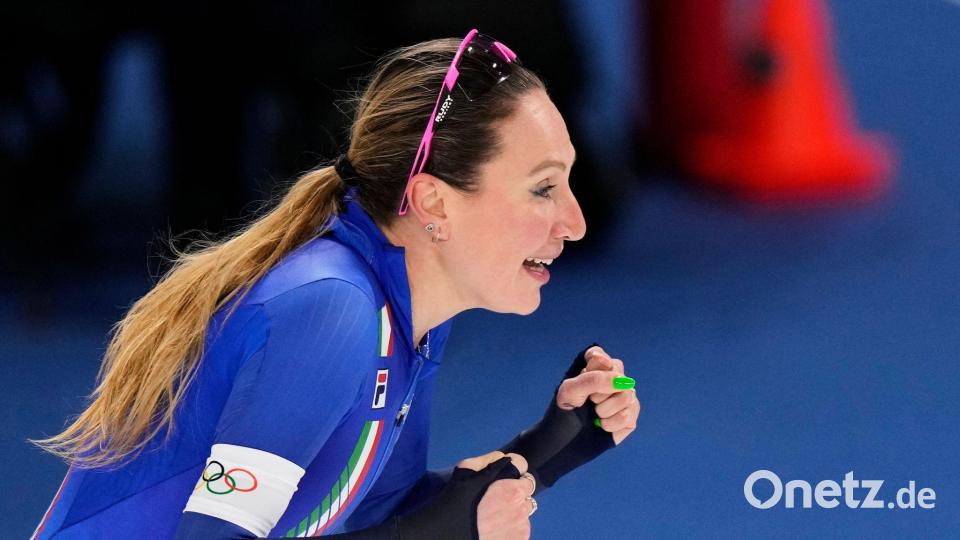 Die Italienerin Francesca Lollobrigida gewann über 5.000 Meter ihre zweite Goldmedaille bei diesen Spielen. Bild: Luca Bruno/AP/dpa