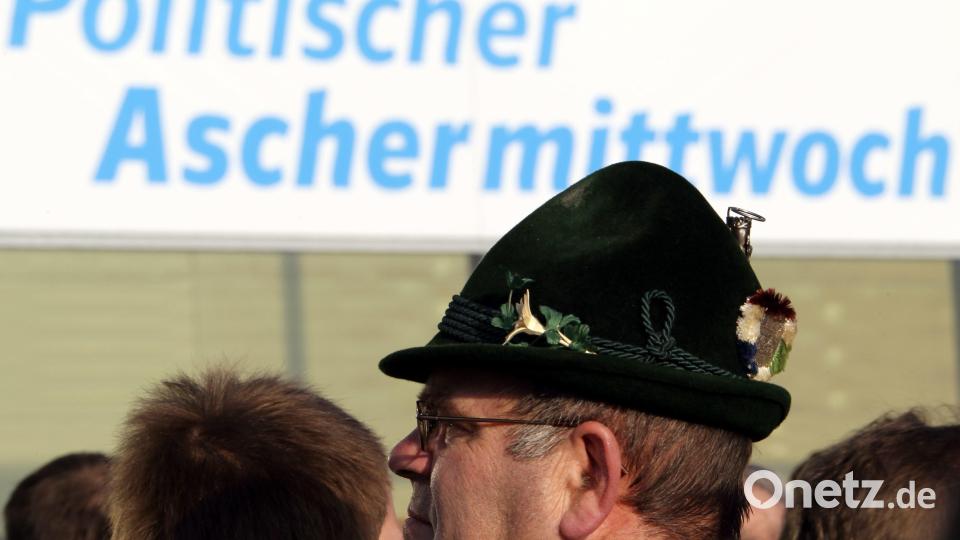 In Weiden sind am politischen Aschermittwoch am 18. Februar mehrere Veranstaltungen geplant, bei denen sich die Politikerinnen und Politiker einen verbalen Schlagabtausch bieten. Symbolbild: Stephan Jansen/dpa