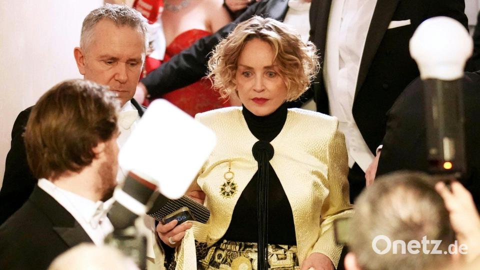 Sharon Stone beim 68. Wiener Opernball. Bild: Georg Hochmuth/APA/dpa