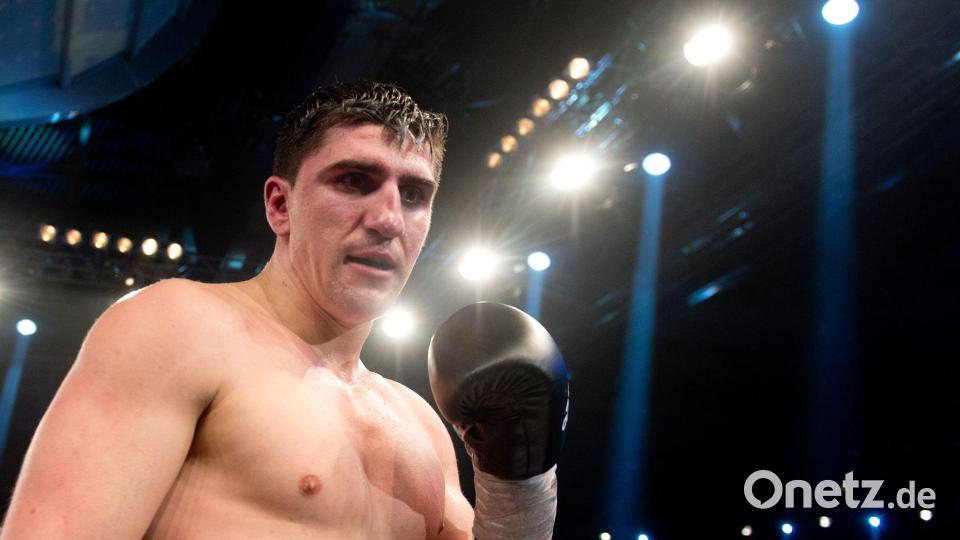 Will im Ring nochmal angreifen: Marco Huck. (Archivbild) Bild: picture alliance / Sebastian Kahnert/dpa