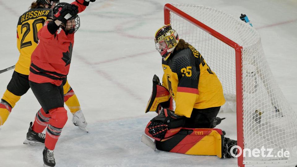 Torhüterin Sandra Abstreiter patzte zweimal Bild: Peter Kneffel/dpa