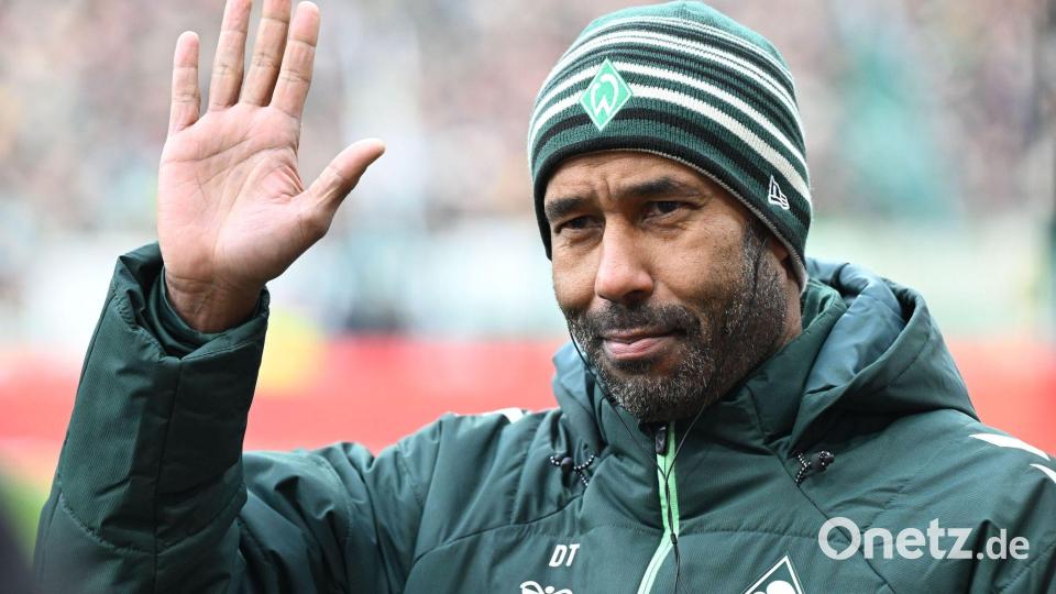 Heimpremiere im Weserstadion: Der neue Werder-Trainer Daniel Thioune. Bild: Carmen Jaspersen/dpa