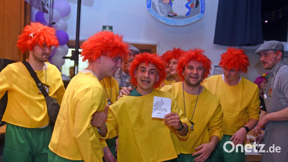 Die Pumuckl-Gruppe wurde Vierter der Maskenprämierung. Bild: Rudi Gebert