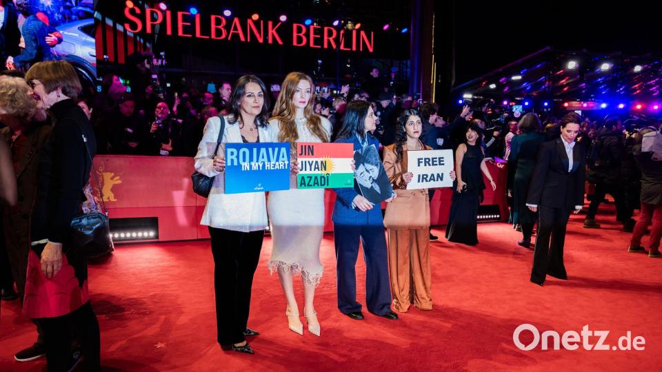 Die Berlinale gilt als ausgesprochen politisches Filmfestival - einige Filmschaffende nutzten die Eröffnung für ein politisches Statement. (Archivbild) Bild: Christoph Soeder/dpa