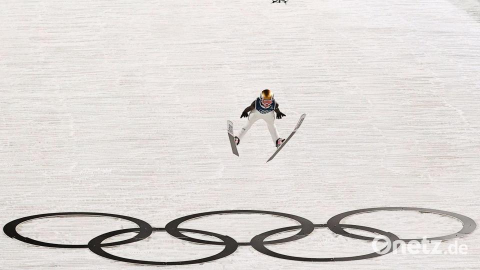 Für Favoritin Nika Prevc reichte es von der Großschanze nur für Bronze. Bild: Daniel Karmann/dpa