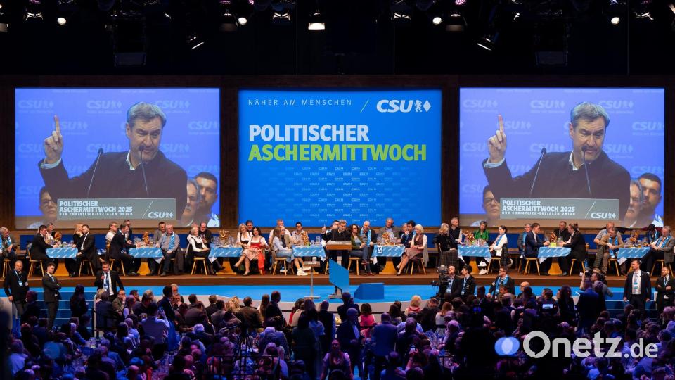Die Dreiländerhalle in Passau ist nur eine von vielen Locations für Parteiveranstaltungen am Aschermittwoch. (Archivbild) Bild: Sven Hoppe/dpa