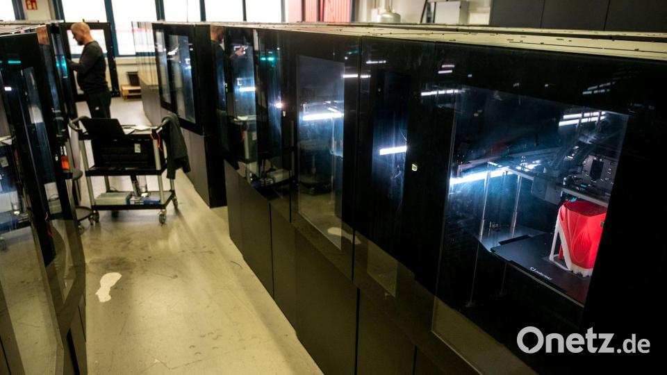 Ob fluffig, elegant, extravaganz, dezent oder klobig - den Designs sind keine Grenzen gesetzt. Bild: Daniel Bockwoldt/dpa/Daniel Bockwoldt