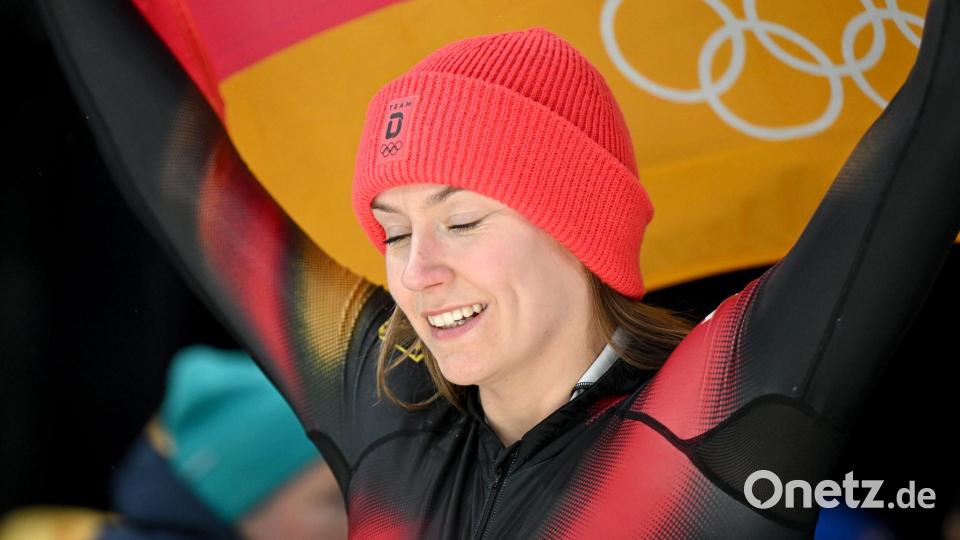 Laura Nolte freute sich zunächst über Olympia-Silber. Bild: Robert Michael/dpa