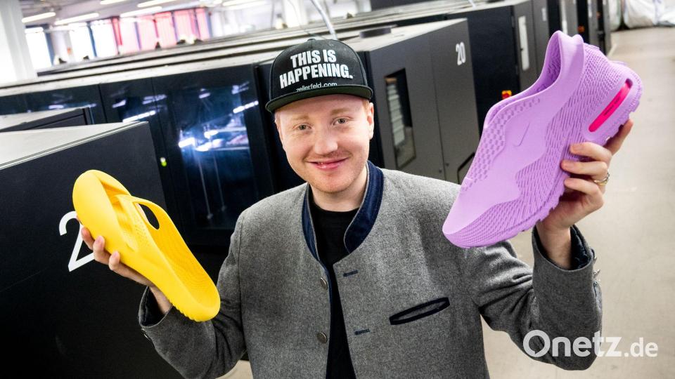 Cornelius Schmitt, CEO des Schuhherstellers Zellerfeld, liebt Sneaker. Bild: Daniel Bockwoldt/dpa