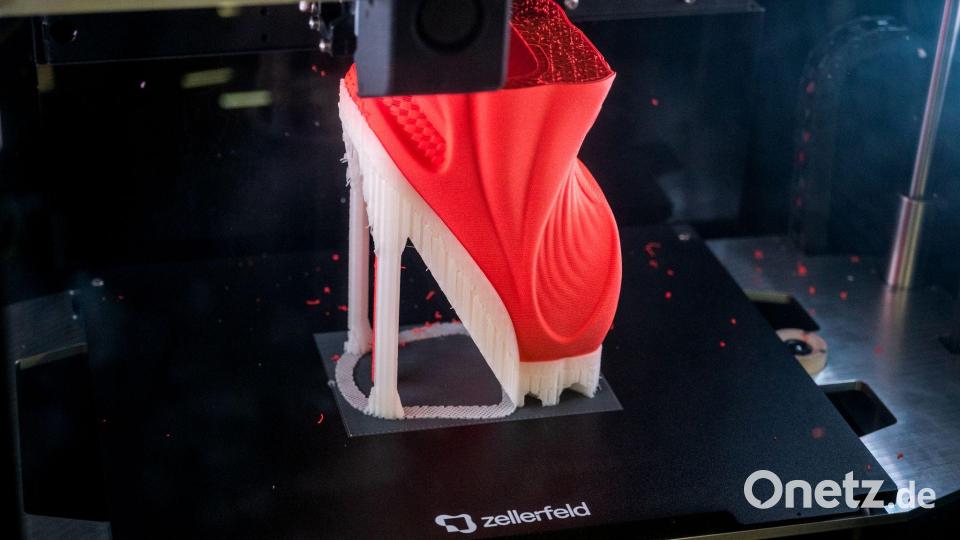 Mittlerweile die Firma Zellerfeld hunderte Drucker in Hamburg stehen. Bild: Daniel Bockwoldt/dpa/Daniel Bockwoldt